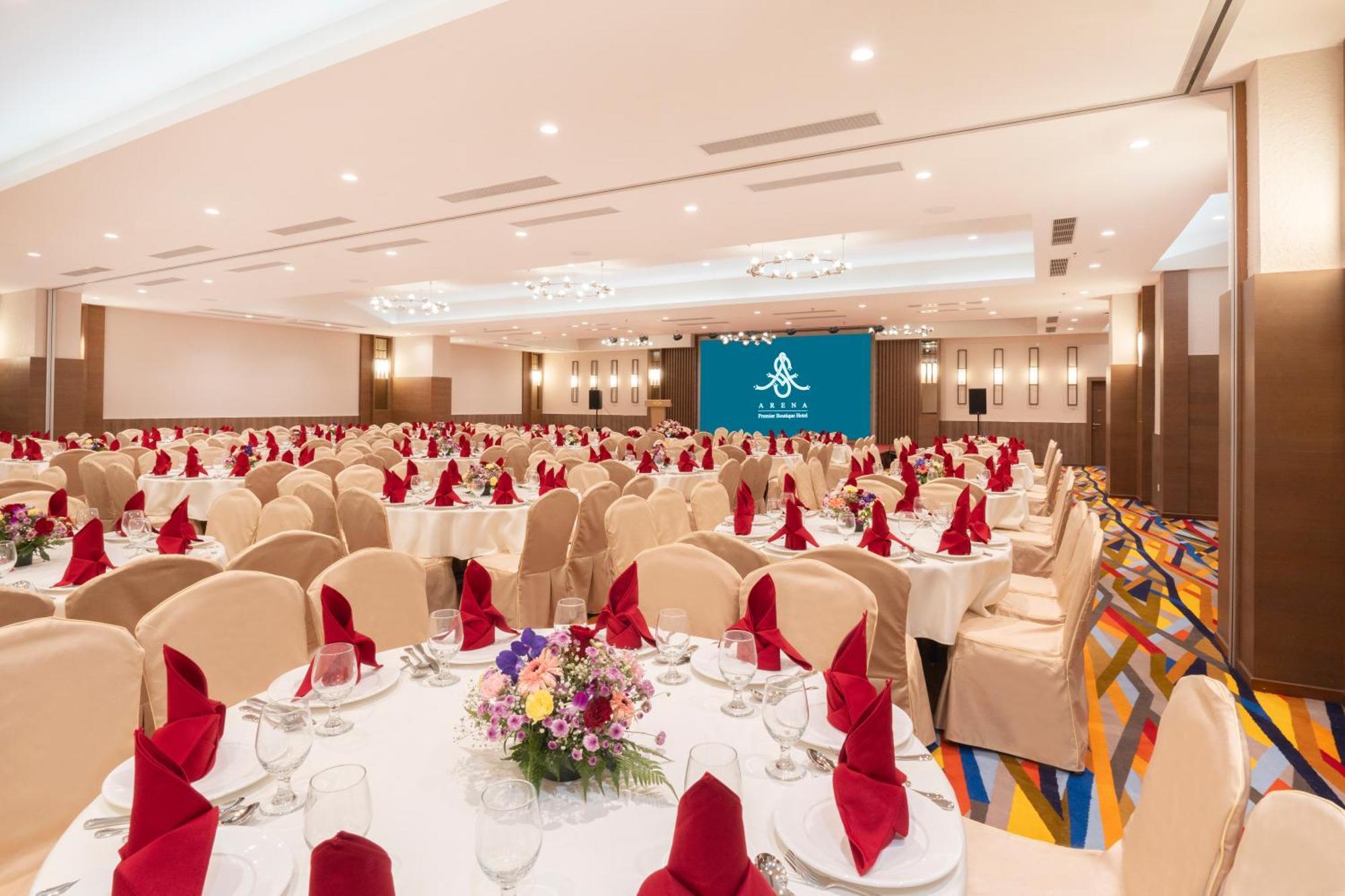 Arena Premier Hotel Seremban Exteriör bild